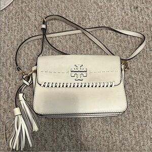 Tory Burch Crossybody Bag!